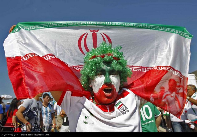 تماشاگران بازی ایران - آرژانتین (عکس)