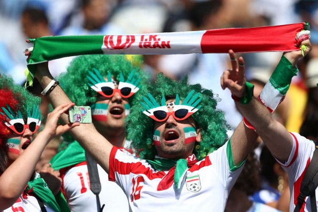 هواداران ایرانی در بازی ایران - آرژانتین (عکس)