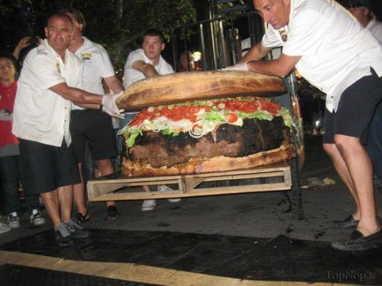 بزرگترین همبرگر دنیا (عکس)