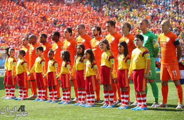 مسابقه فوتبال هلند و شیلی (عکس)