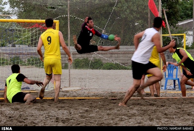 مسابقات هندبال ساحلی - مازندران (عکس)