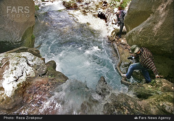 آبشار کاهکده - چهار محال و بختیاری (عکس)