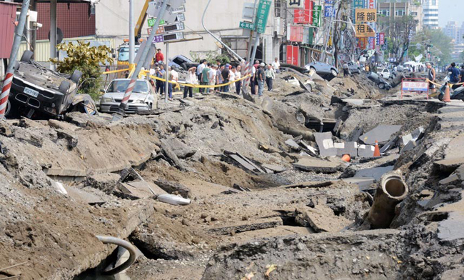 انفجار مرگبار لوله‌های گاز در تایوان (+عکس)