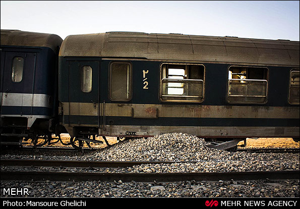 خروج 3 واگن قطار مشهد – تهران از خط (عکس)