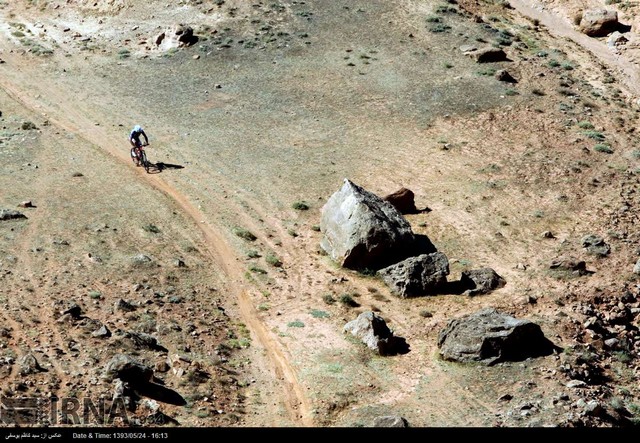 مسابقات دوچرخه سواری کوهستان در تبریز (عکس)