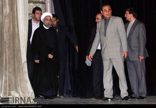 دیدار های روحانی در سفر استانی به اردبیل (عکس)