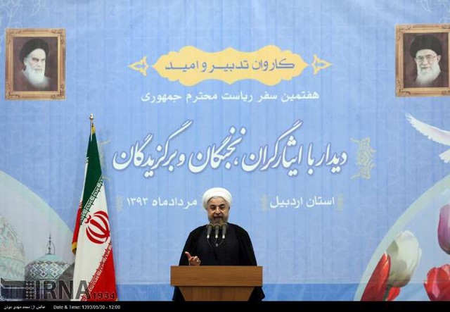 دیدار ایثارگران و نخبگان اردبیل با روحانی (عکس)