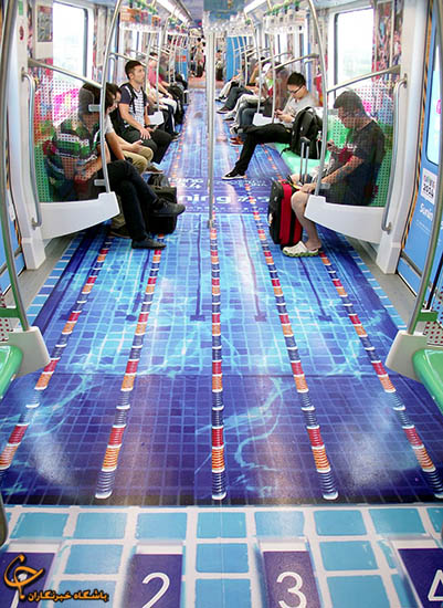 زمین بازی در مترو (عکس)