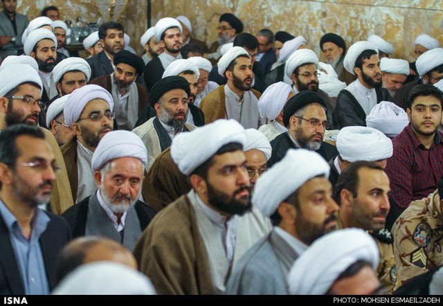 روحانی در جمع علما و روحانیون مشهد (عکس)
