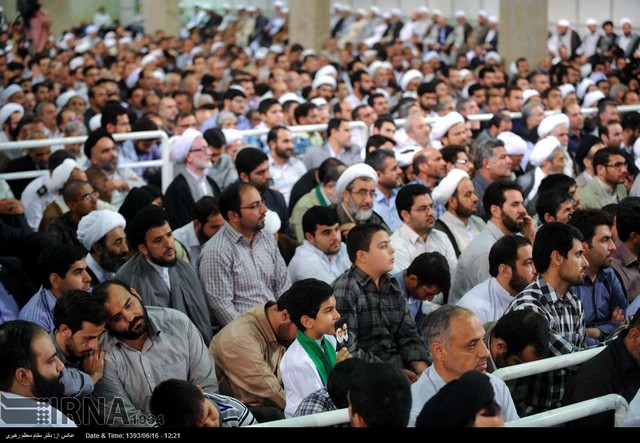 دیدار مسوولان و دست‌اندرکاران حج با رهبر انقلاب (+عکس)