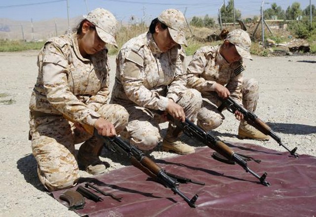 پادگان نظامی زنان پیشمرگ - عراق (عکس)