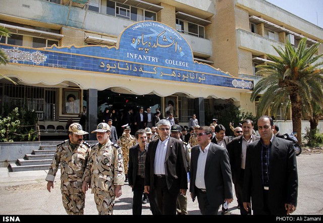 مانور چریک های آتش نشان در شیراز (عکس)