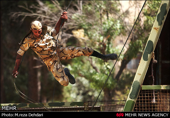 مانور چریک های آتش نشان در شیراز (عکس)