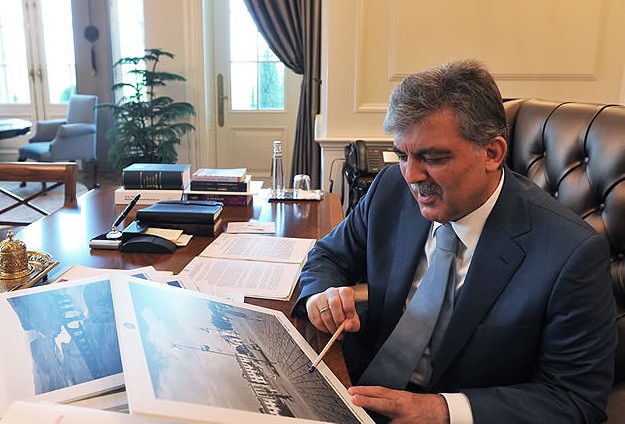 17 کتاب نتیجه 7 سال ریاست جمهوری