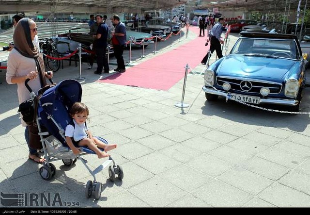 نمایشگاه خودروهای کلاسیک - تهران (عکس)