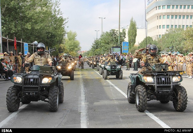 رژه نیرو‌های مسلح در سراسر کشور (عکس)
