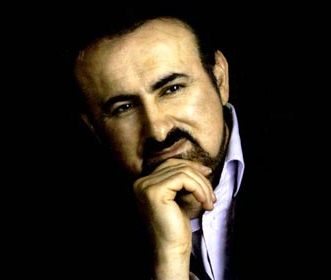 یک خواننده در پرسپولیس سمت گرفت