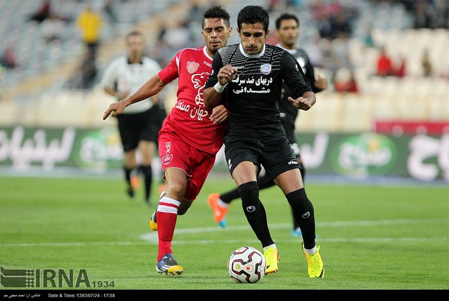 پرسپولیس 3 - كارگربنه گز بوشهر صفر(گزارش تصویری)