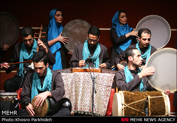 کنسرت گروه کوبه ای نوازان کنج (عکس)