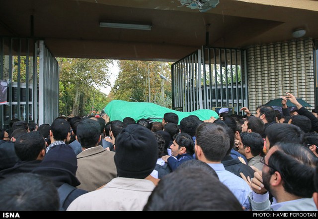 انتقال پیکر آیت الله مهدوی کنی (عکس و فیلم)