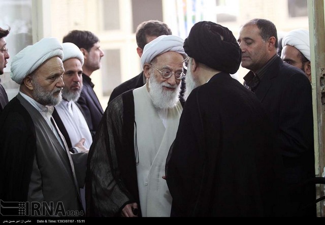 مسئولان نظام در مراسم ختم مادر آیت الله شاهرودی (عکس)