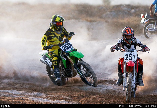 مسابقات موتور کراس - بوشهر (عکس)