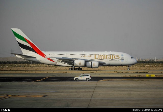 فرود بزرگترین هواپیمای مسافری دنیا در فرودگاه امام خمینی (عکس)