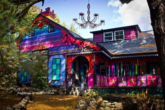 خانه ای رنگین کمانی درمیان جنگل (+عکس)