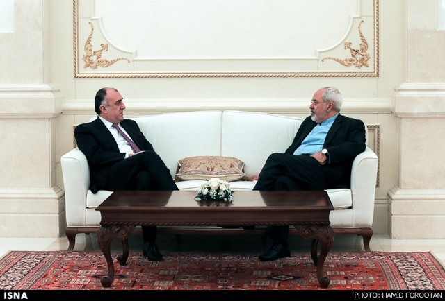 سفر رییس جمهور به باکو (عکس)