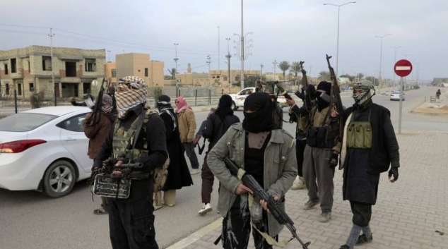 داعش قرص ضدبارداری را ممنوع کرد/ داعشی ها عاشق ردبول، اسنیکرز و چیپس پرینگلز