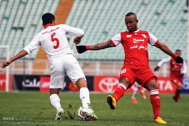 پدیده، تراکتورسازی را حذف کرد