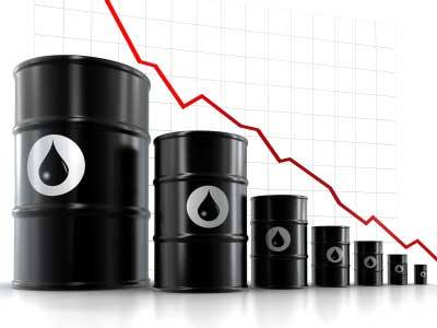 فوربس: با برداشته شدن تحریم های ایران قیمت نفت کاهش بیشتری می یابد
