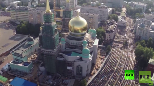 نماز عید فطر در مسکو (عکس)