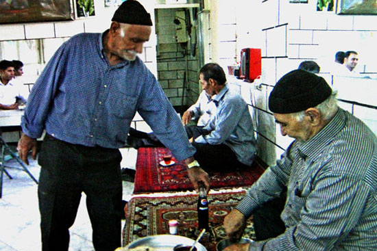 تنها قهوه‌خانه بدون قلیان در ایران (+عکس)