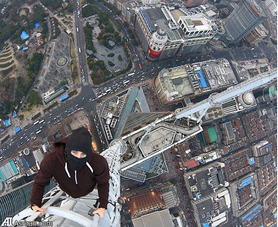 دو ستاره اینستاگرام بر فراز سازه‌های مرتفع جهان