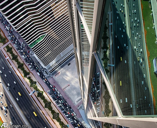 دو ستاره اینستاگرام بر فراز سازه‌های مرتفع جهان