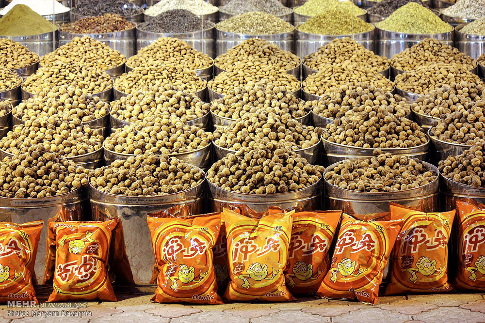 بازار آجیل و خشکبار شهرستان فاروج (عکس)