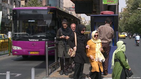 سفرنامه خبرنگار آلمانی در ایران: از شلوار صورتی زنان تا تفکیک جنسیتی مترو