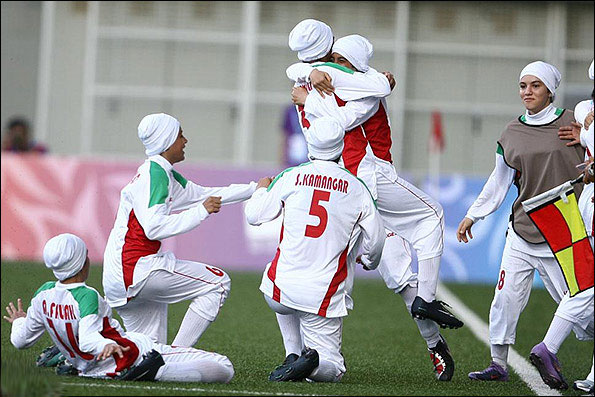 وال استریت ژورنال: انقلاب آرام فوتبال زنان در ایران