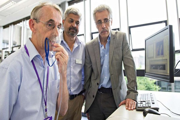 ابزاری برای تکلم معلولین با سیگنالهای تنفسی ابزاری برای تکلم معلولین با سیگنالهای تنفسی