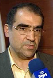 وزیر بهداشت: آمار جان باختگان ایرانی حادثه منا صحیح نیست / ممکن است عده ای از حجاج در زندان باشند / عمدی بودن این فاجعه با عقل جور درنمی آید