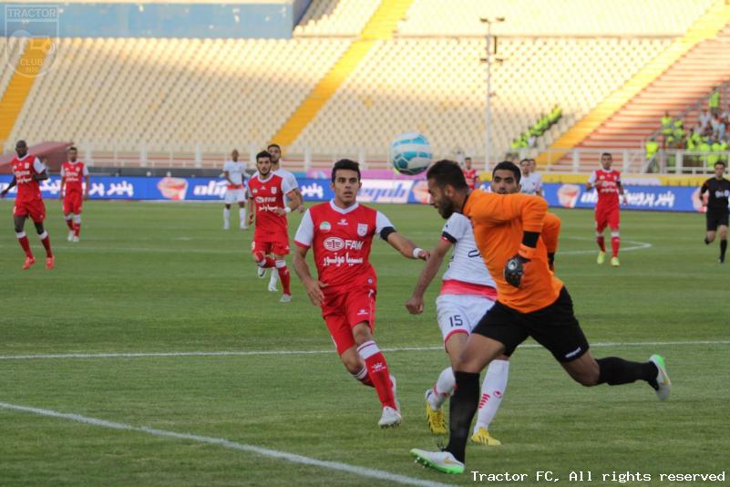 تراکتورسازی 0 - 1 پرسپولیس / صعود قرمزها با رکوردشکنی(+عکس)