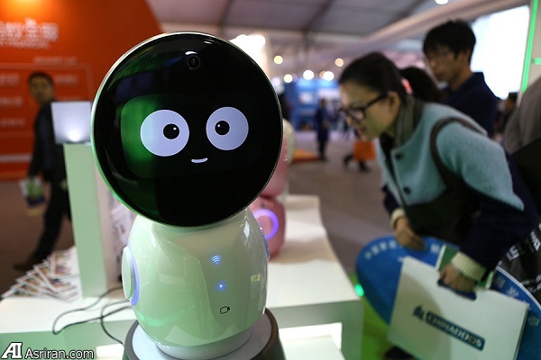 نگاهی گذرا به نمایشگاه «نور اینترنت»