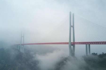 ساخت بزرگترین پل معلق جهان در چین (+عکس)