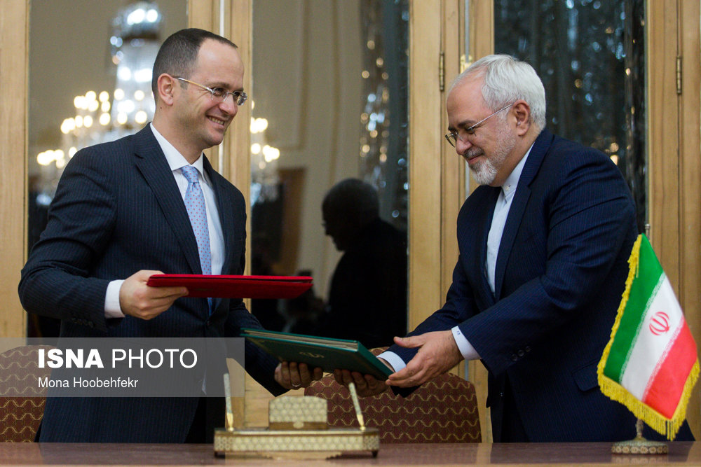 دیدار وزیر خارجه آلبانی با ظریف (عکس)