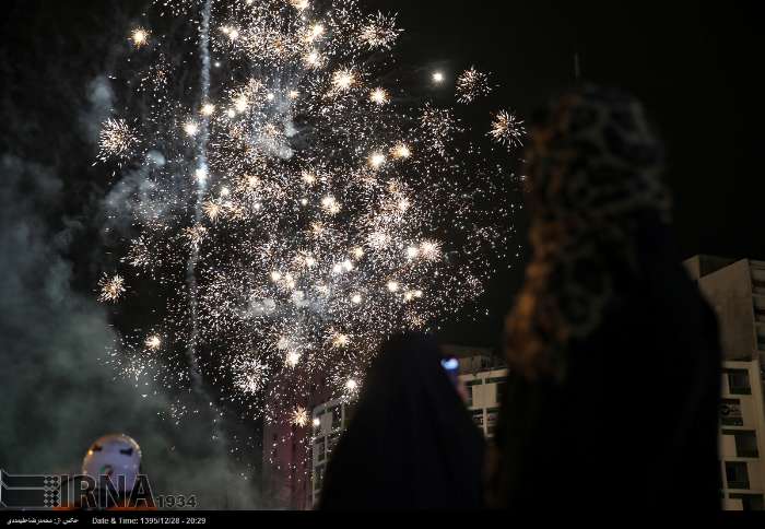 نور افشانی شب میلاد حضرت زهرا در میدان ولیعصر (+عکس)