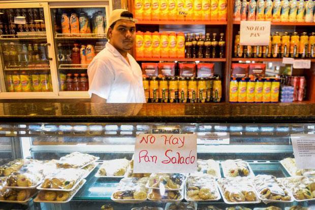 قیمت های سرسام آور در ونزوئلا : همبرگر 170 دلار، یک اتاق هتل در شب 7 هزار دلار
