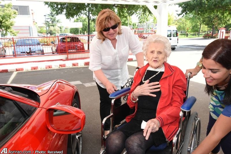 سورپرایز یک پیرزن در تولد 104 سالگی (+عکس)