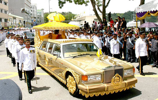 خودروهای اسرار آمیز سلطان برونئی (+عکس)