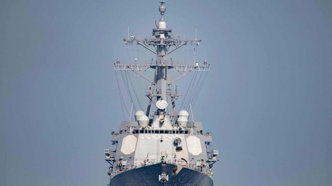 آمریکا: تنش دریایی با شناورهای سپاه در خلیج فارس/ سه گلوله هشدار شلیک شد